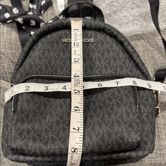 Michael Kors Backpack Erin Signature Backpack - Picture 17 of 17